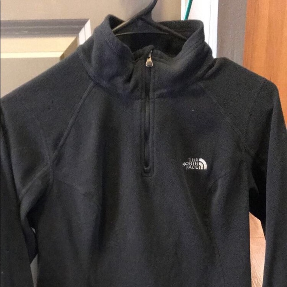 North Face pull over